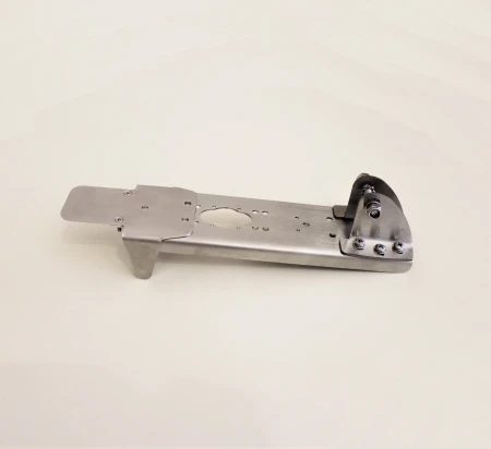 Крепление датчика эхолота Garmin на струбцину