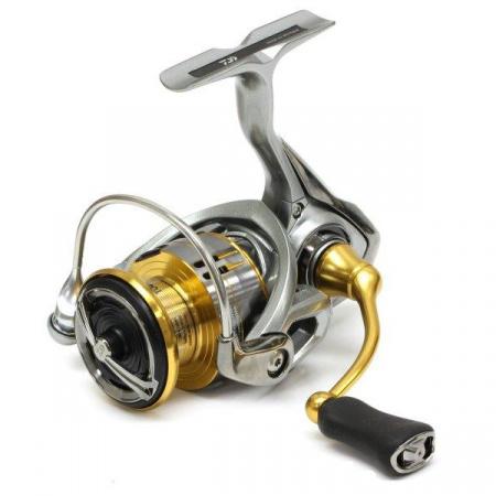 Катушка безынерционная Daiwa 18 Freams LT (2500D)