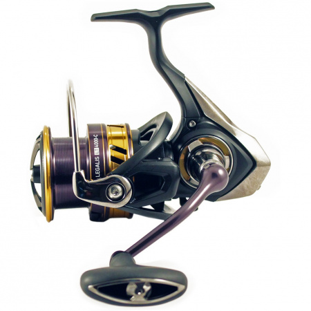 Катушка безынерционная Daiwa 17 Legalis LT (4000-C)