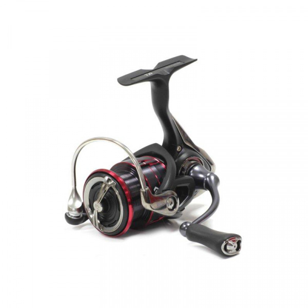 Катушка безынерционная Daiwa 17 Fuego LT (2000D)